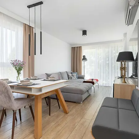 Przytulny Z Miejscem Parkingowym W Kołobrzegu By Renters *
