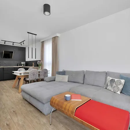 Przytulny Z Miejscem Parkingowym W Kolobrzegu By Renters Apartmán Kolobřeh