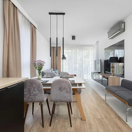 Apartmán Przytulny Z Miejscem Parkingowym W Kolobrzegu By Renters